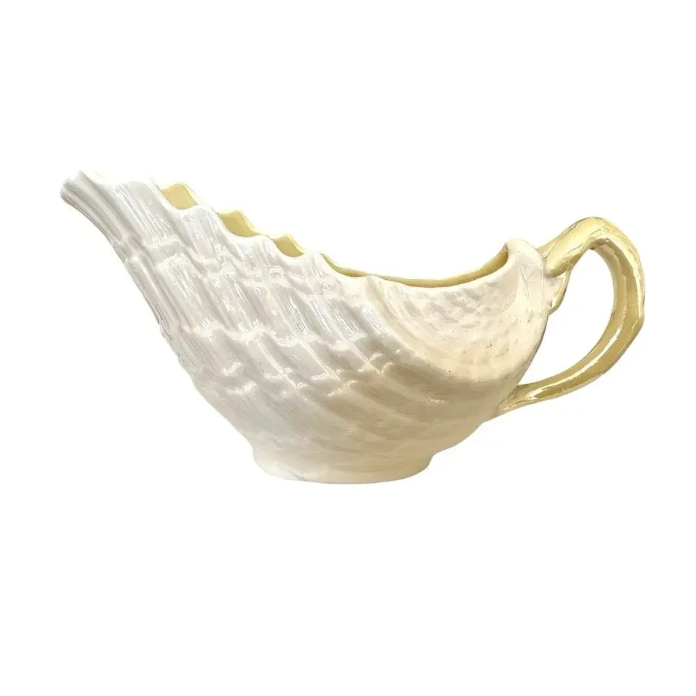 Belleek Ireland Tridacna Shell Limpet Gravy Boat 6th Mark 1965-1980 Porcelain EC